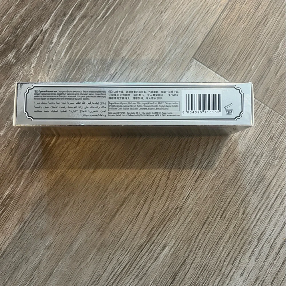 NWT Marvis Whitening Mint toothpaste - Picture 4 of 8